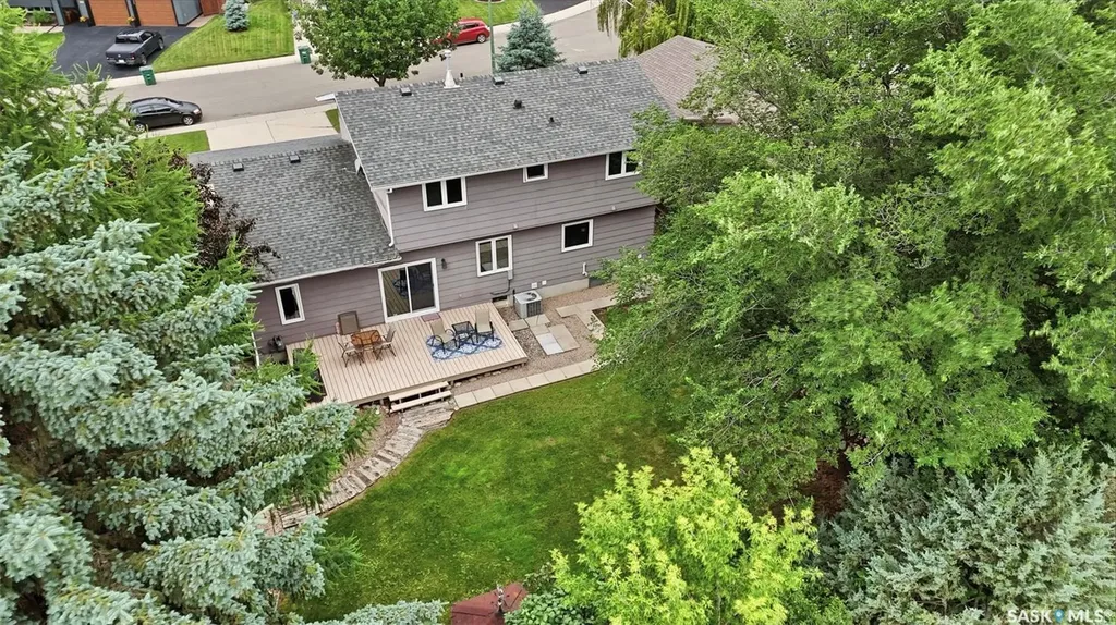 233 Sturgeon Place Saskatoon SK S7K 4C5