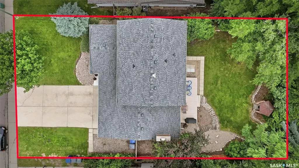 233 Sturgeon Place Saskatoon SK S7K 4C5