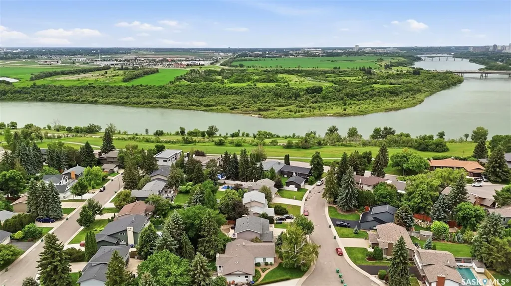 233 Sturgeon Place Saskatoon SK S7K 4C5