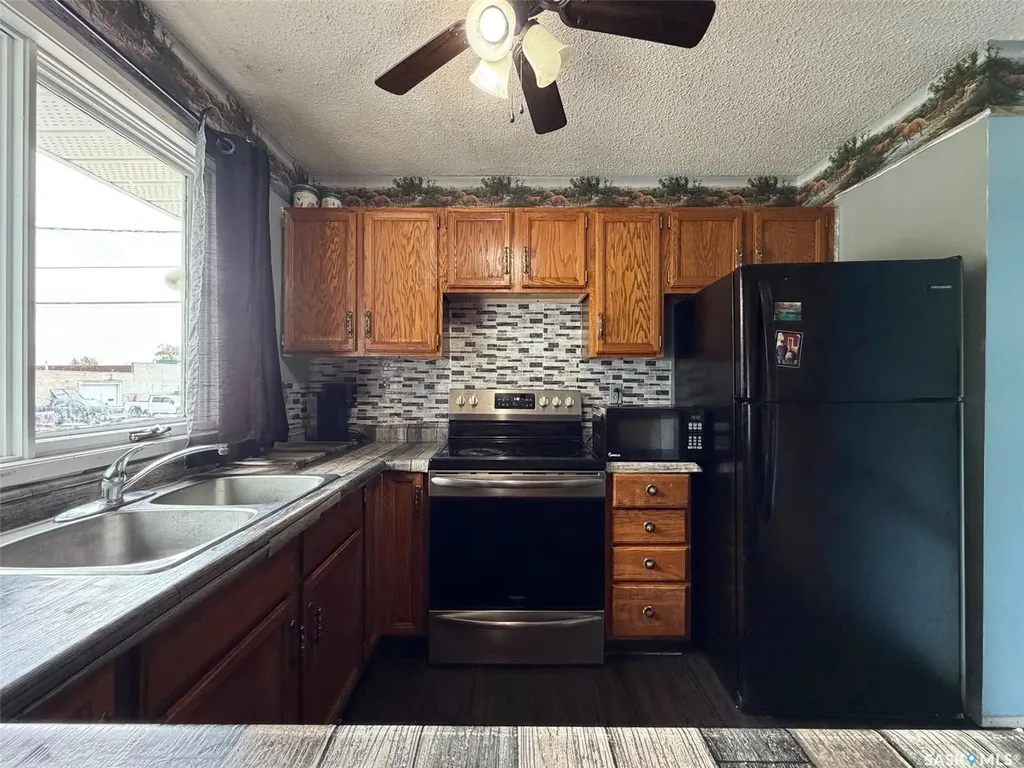 336 2nd Street W Shaunavon SK S0N 2M0