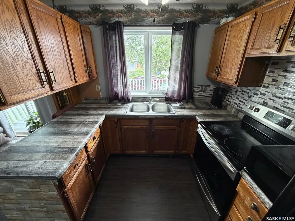 336 2nd Street W Shaunavon SK S0N 2M0