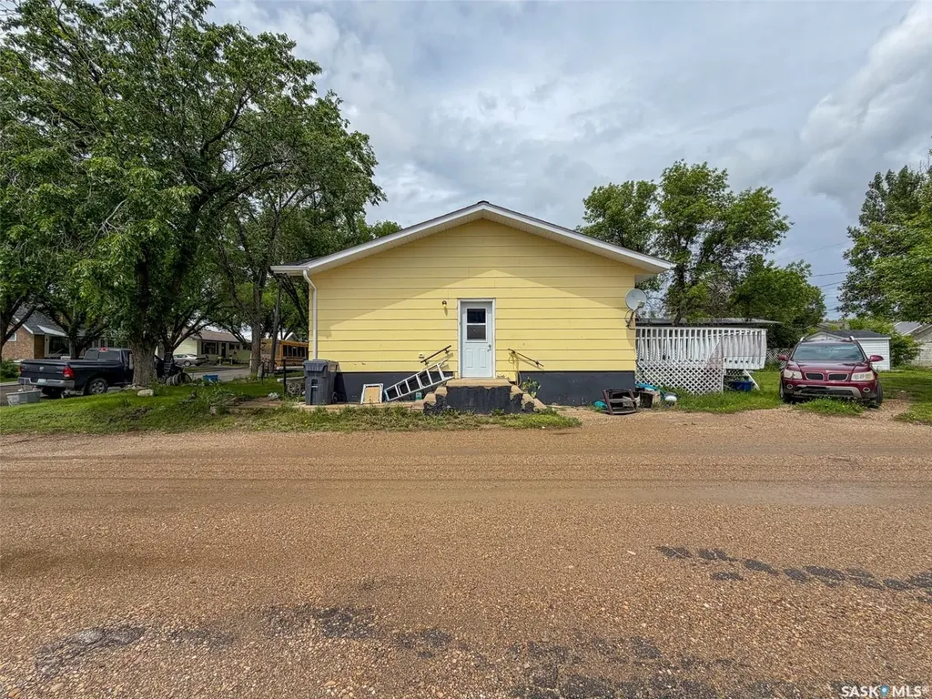 336 2nd Street W Shaunavon SK S0N 2M0