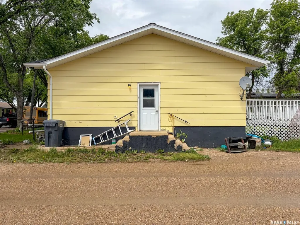 336 2nd Street W Shaunavon SK S0N 2M0