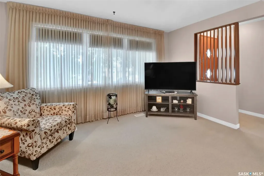 1721 Empire Avenue Saskatoon SK S7K 3E9
