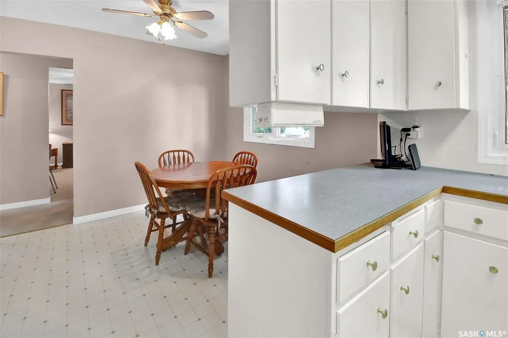 1721 Empire Avenue Saskatoon SK S7K 3E9