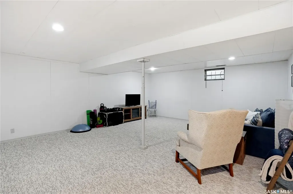 3216 28th Avenue Regina SK S4S 2M9