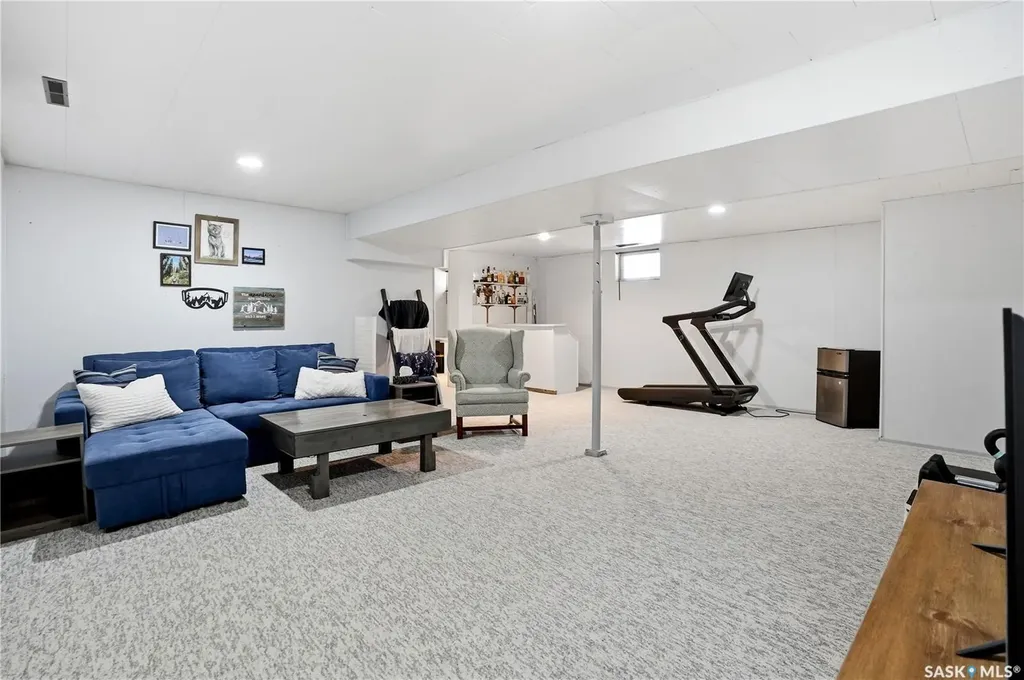 3216 28th Avenue Regina SK S4S 2M9