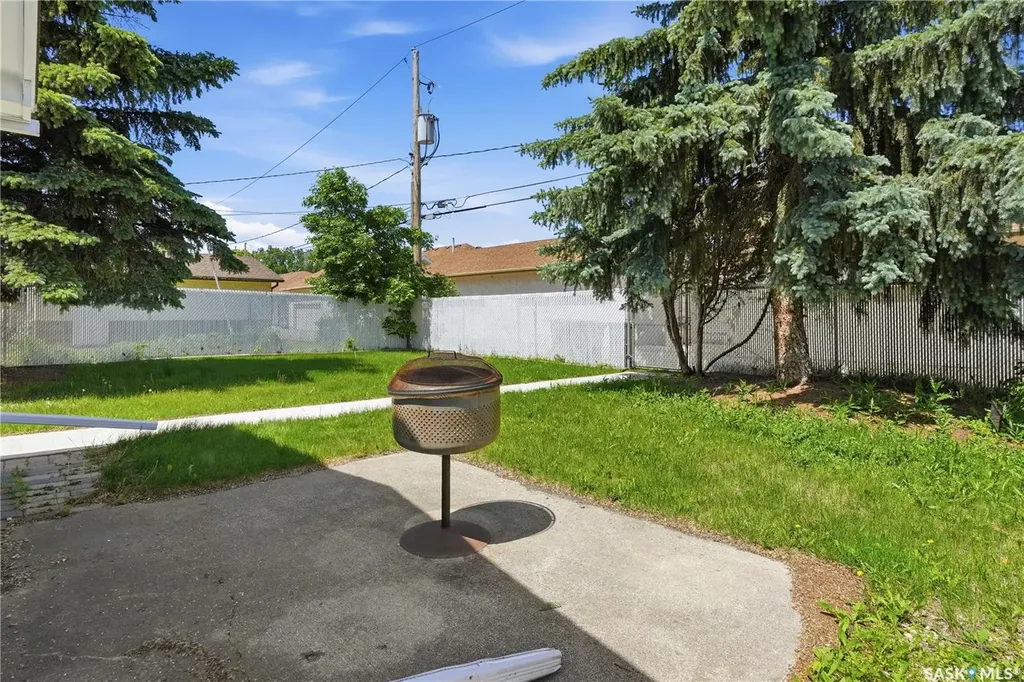 3216 28th Avenue Regina SK S4S 2M9