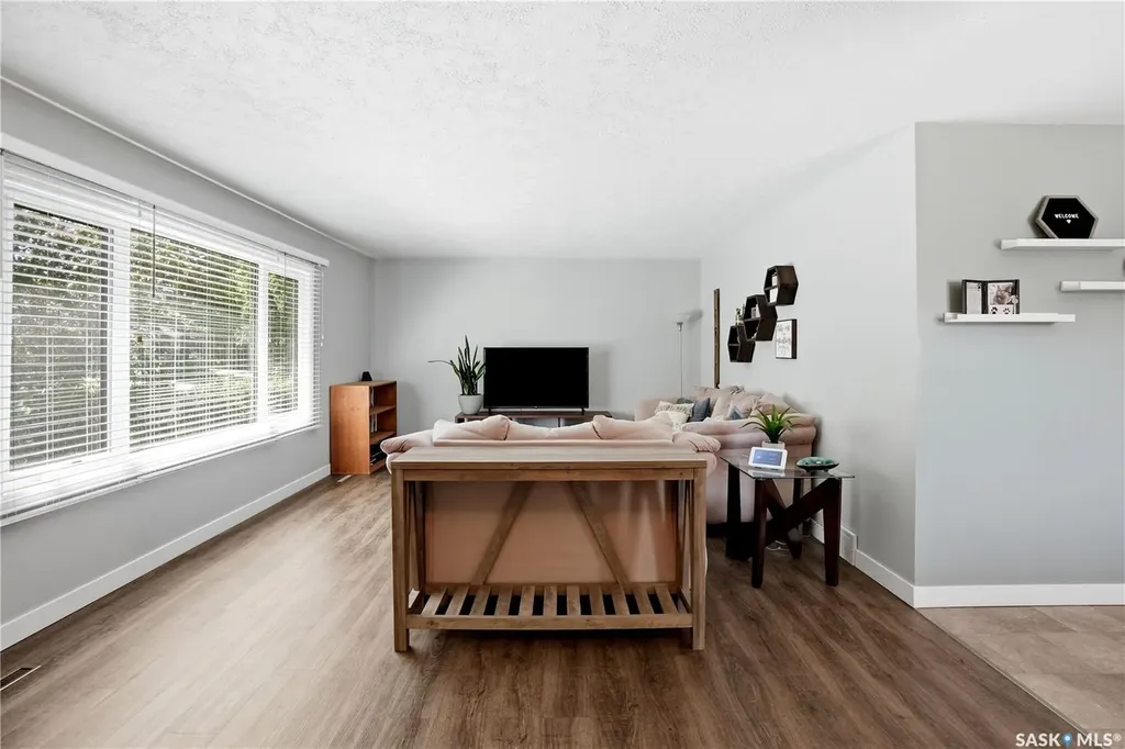 3216 28th Avenue Regina SK S4S 2M9