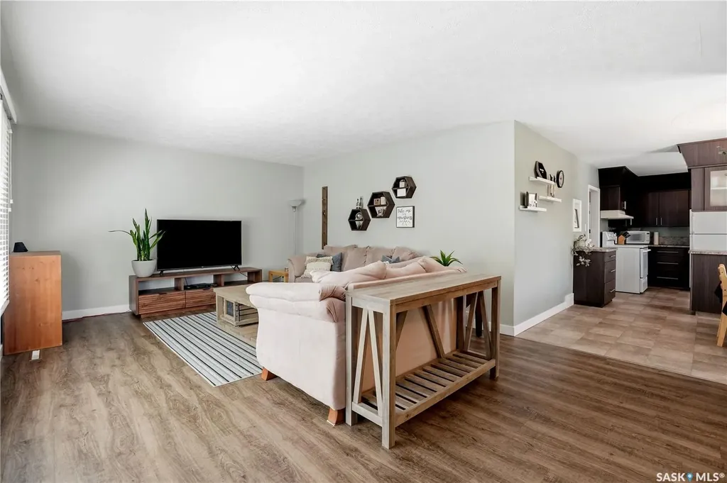 3216 28th Avenue Regina SK S4S 2M9