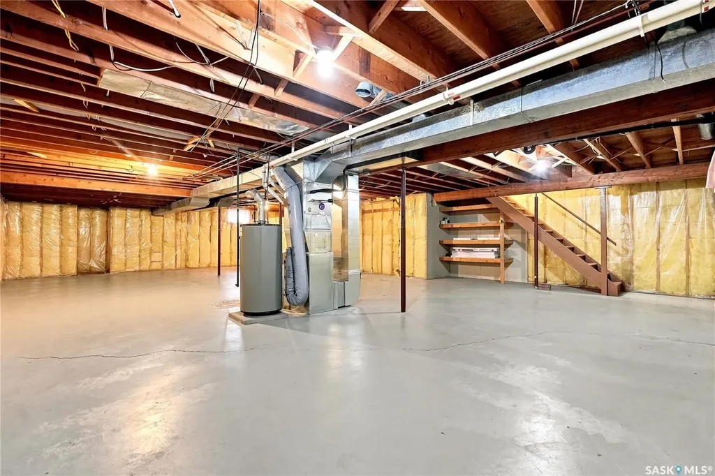 539 Emmeline Key Saskatoon SK S7J 5G8