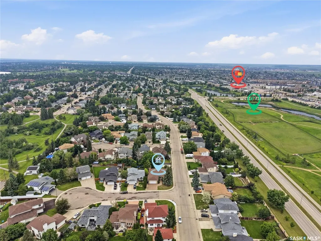 539 Emmeline Key Saskatoon SK S7J 5G8