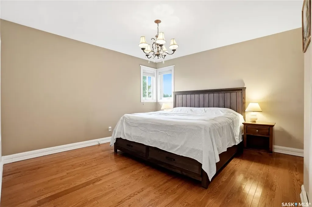 130 Mulcaster Crescent Saskatoon SK S7N 4A7