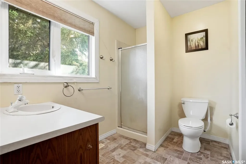 130 Mulcaster Crescent Saskatoon SK S7N 4A7