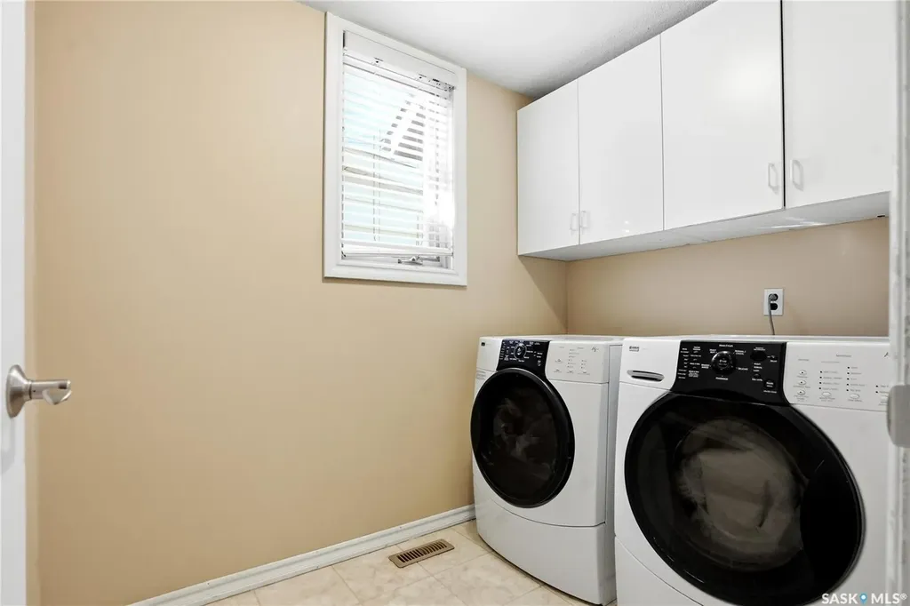 130 Mulcaster Crescent Saskatoon SK S7N 4A7