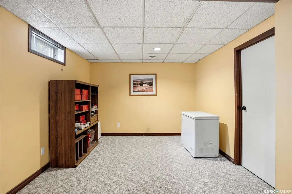 130 Mulcaster Crescent Saskatoon SK S7N 4A7