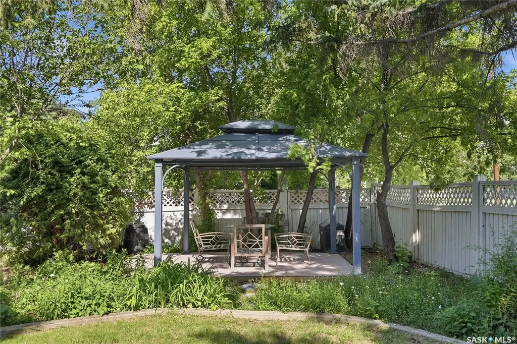 130 Mulcaster Crescent Saskatoon SK S7N 4A7