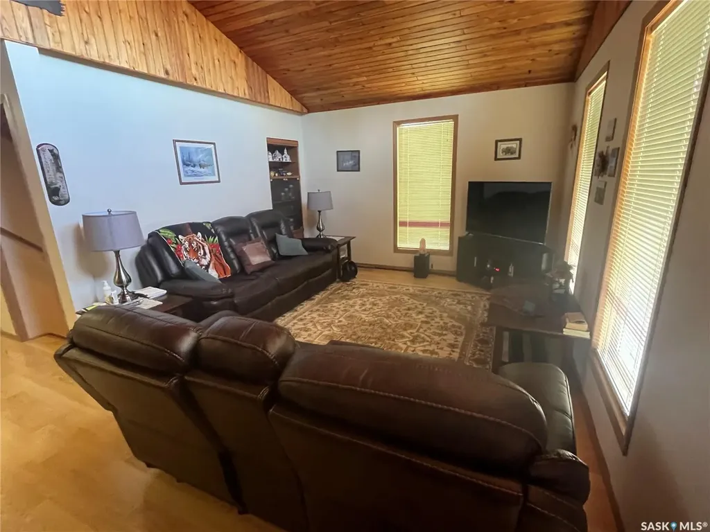 101 Rural Address Lakeland Rm No. 521 SK S0J 0N0