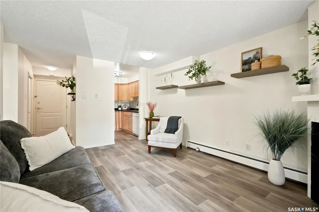 1121 Mckercher Drive Saskatoon SK S7H 5K9