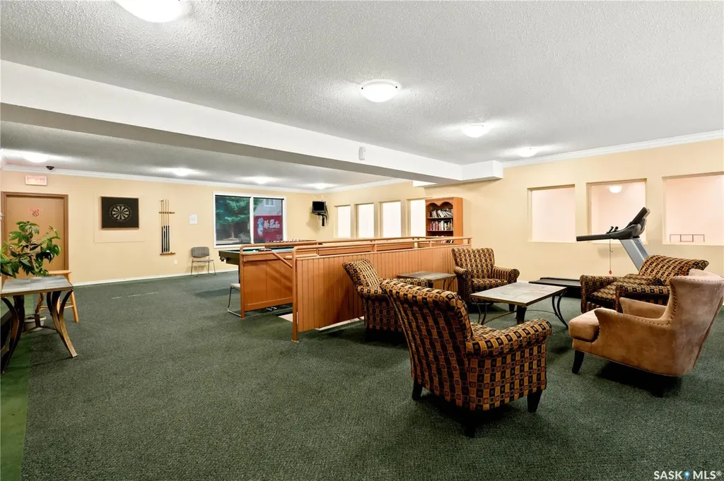 1121 Mckercher Drive Saskatoon SK S7H 5K9