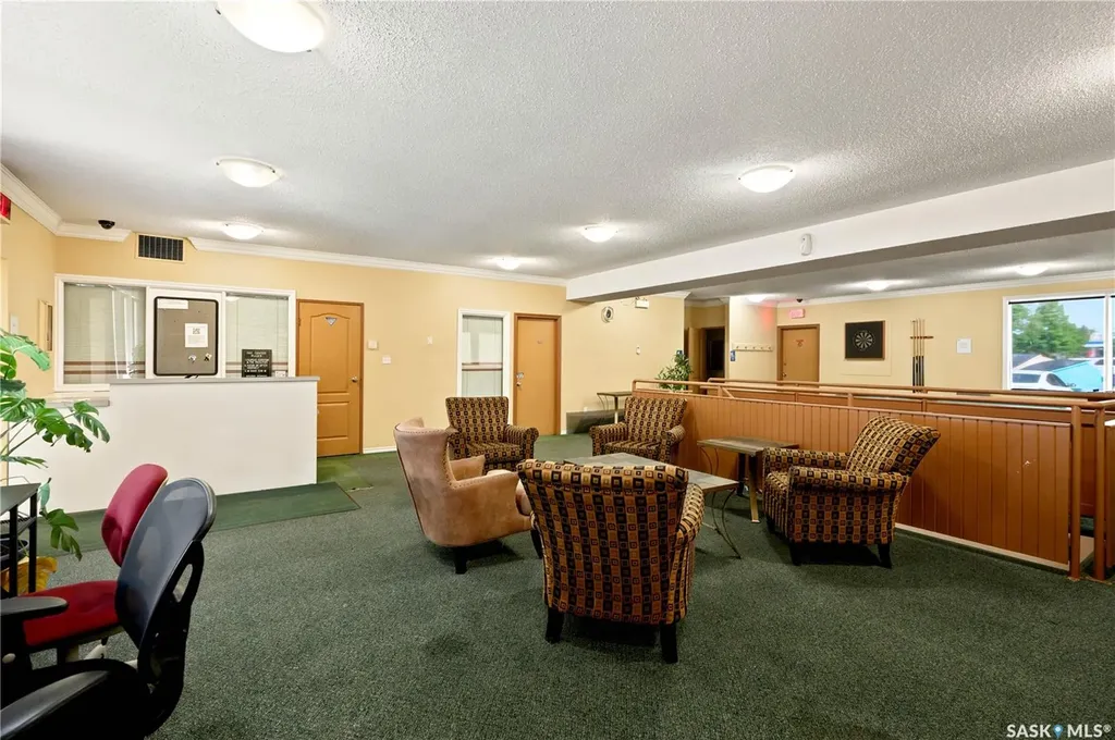 1121 Mckercher Drive Saskatoon SK S7H 5K9