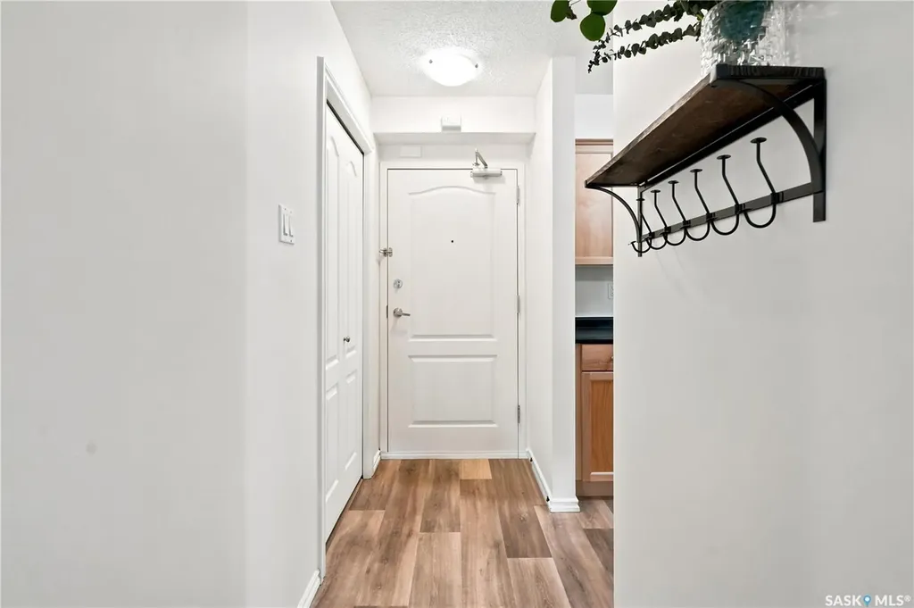 1121 Mckercher Drive Saskatoon SK S7H 5K9