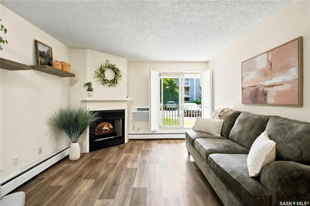 1121 Mckercher Drive Saskatoon SK S7H 5K9