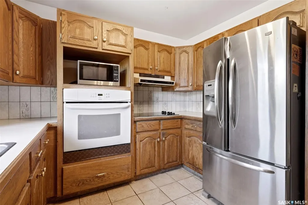 6703 Maplecrest Place Regina SK S4X 3Z1