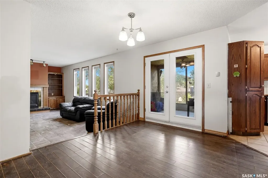 6703 Maplecrest Place Regina SK S4X 3Z1
