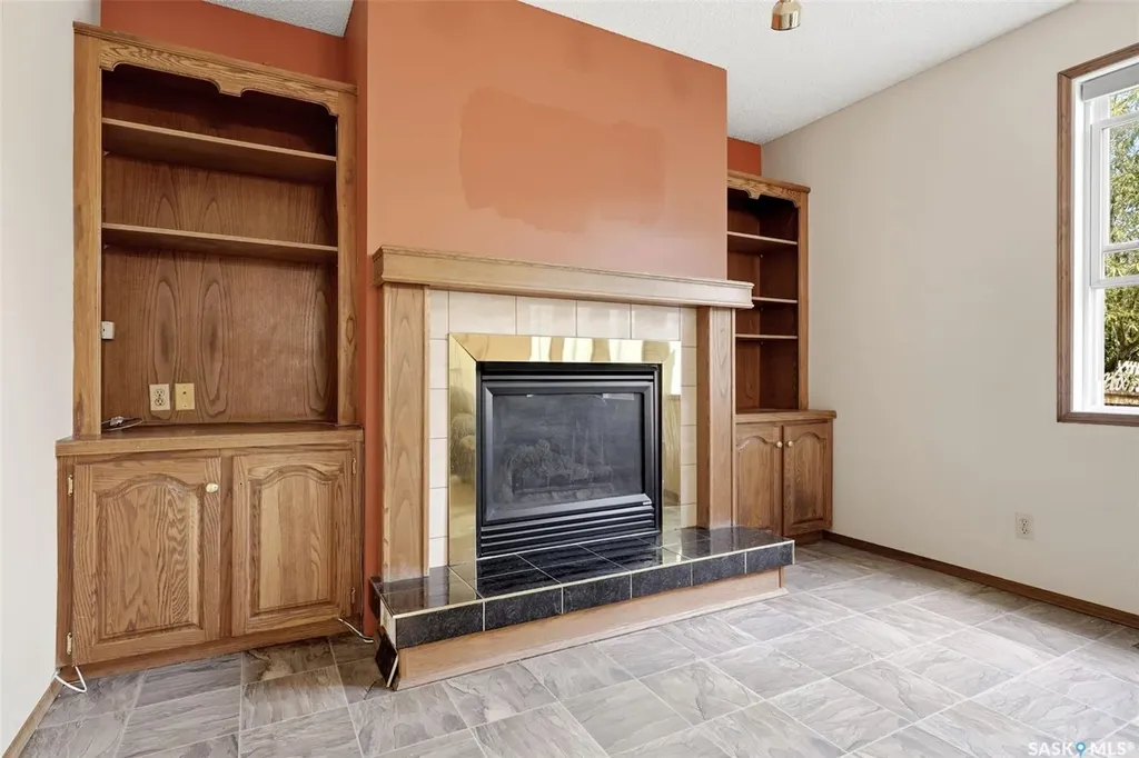6703 Maplecrest Place Regina SK S4X 3Z1