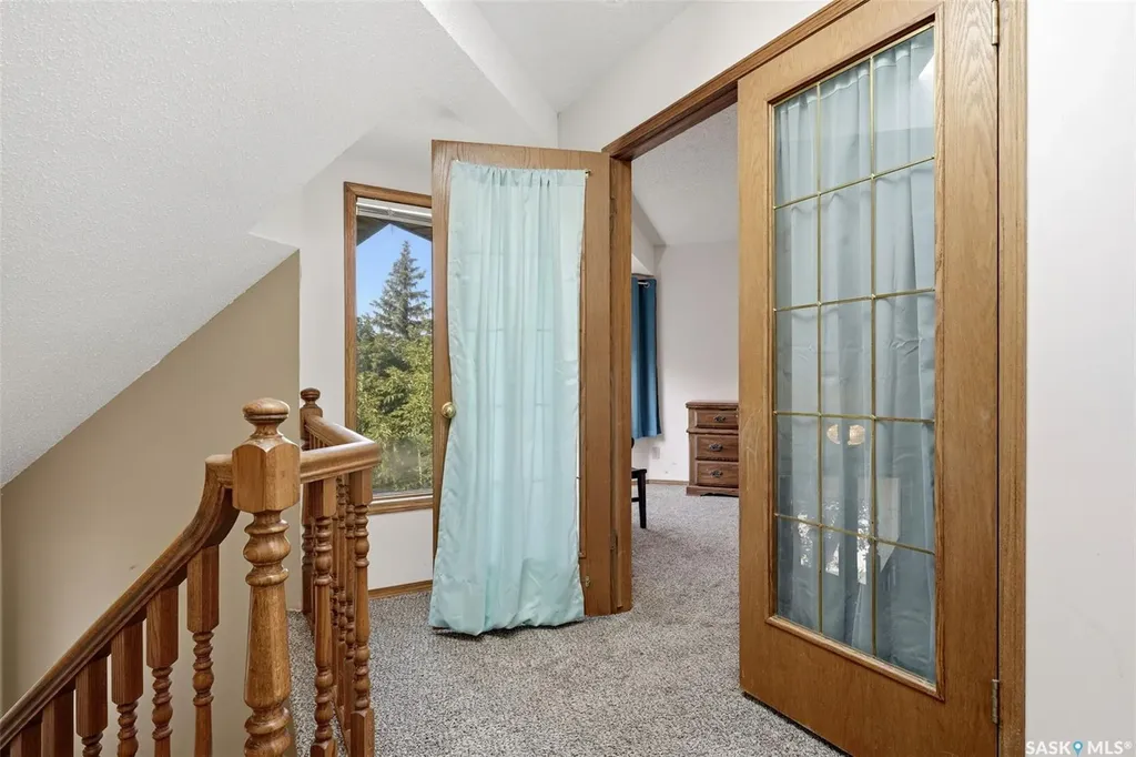 6703 Maplecrest Place Regina SK S4X 3Z1