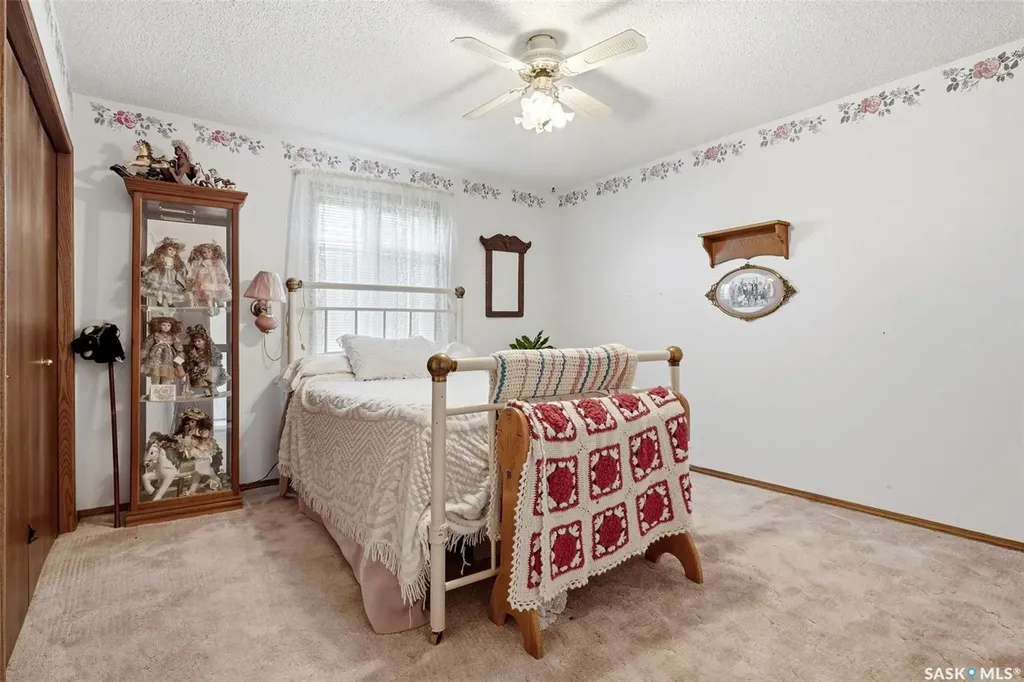 6703 Maplecrest Place Regina SK S4X 3Z1