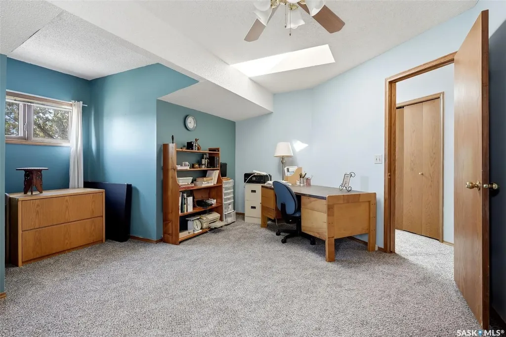 6703 Maplecrest Place Regina SK S4X 3Z1