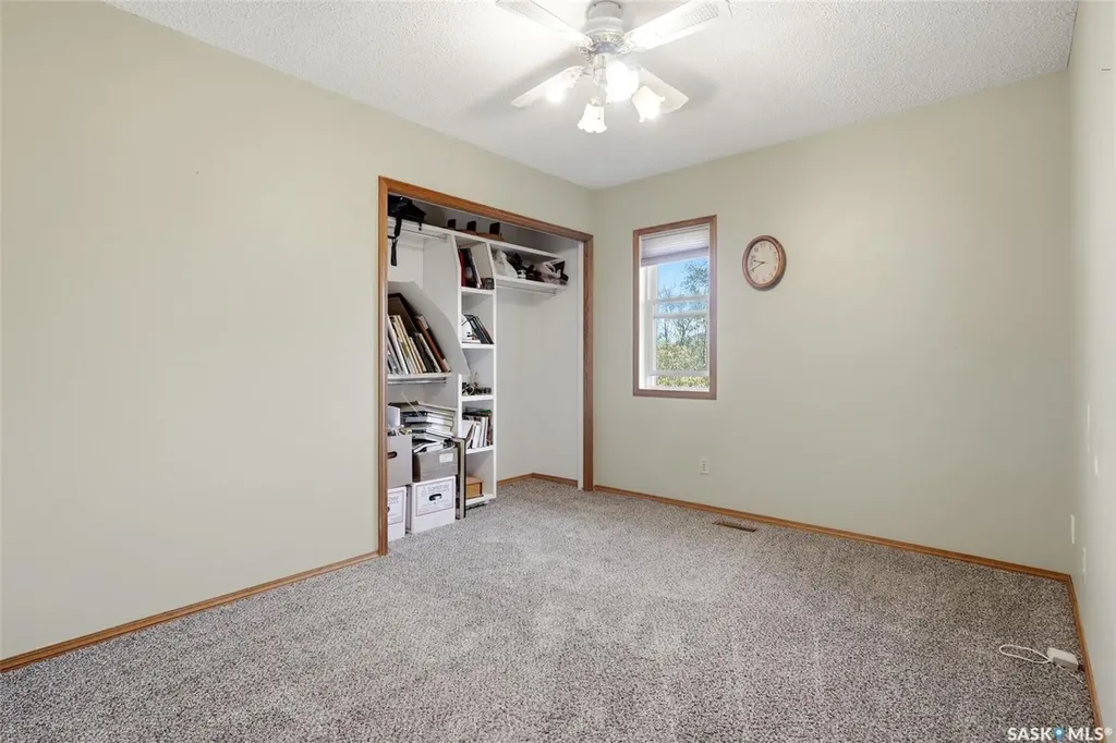6703 Maplecrest Place Regina SK S4X 3Z1