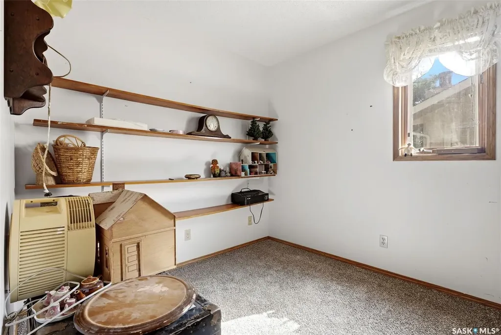 6703 Maplecrest Place Regina SK S4X 3Z1