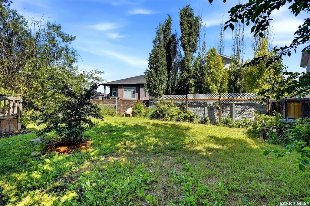 6703 Maplecrest Place Regina SK S4X 3Z1
