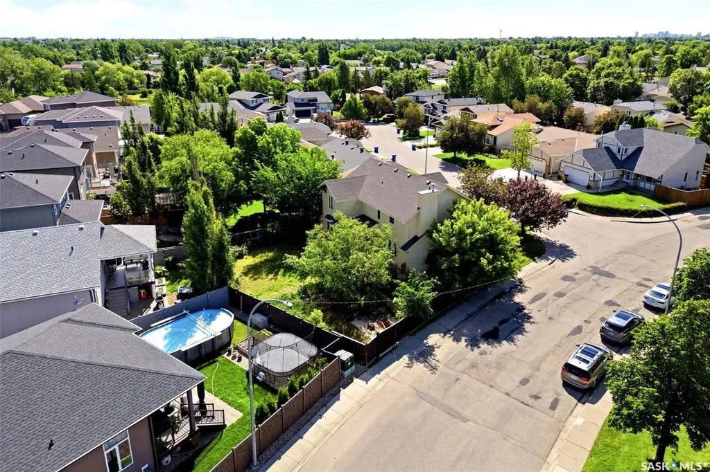 6703 Maplecrest Place Regina SK S4X 3Z1