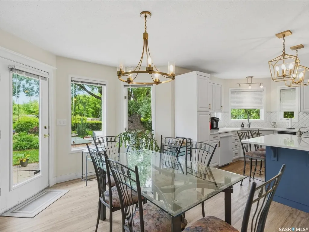 442 Anglin Court Saskatoon SK S7J 5G1