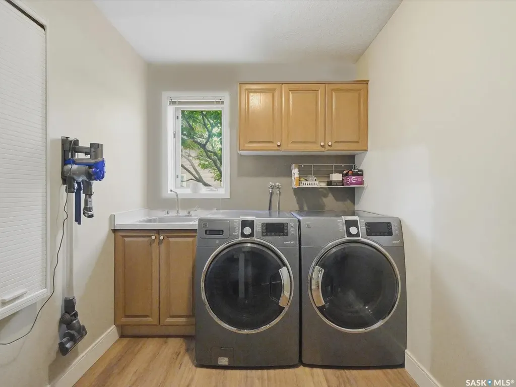 442 Anglin Court Saskatoon SK S7J 5G1