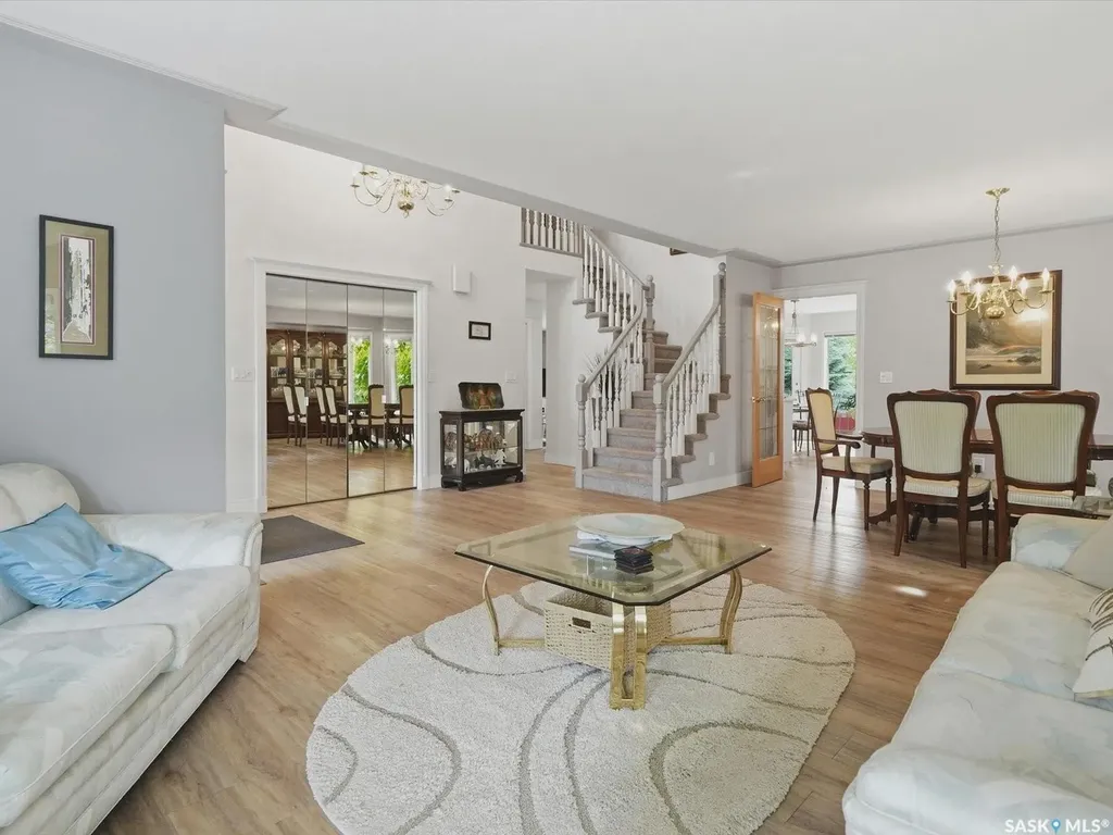 442 Anglin Court Saskatoon SK S7J 5G1