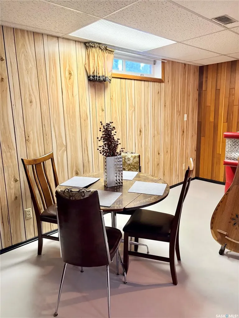 63 Clarewood Crescent Yorkton SK S3N 2V8