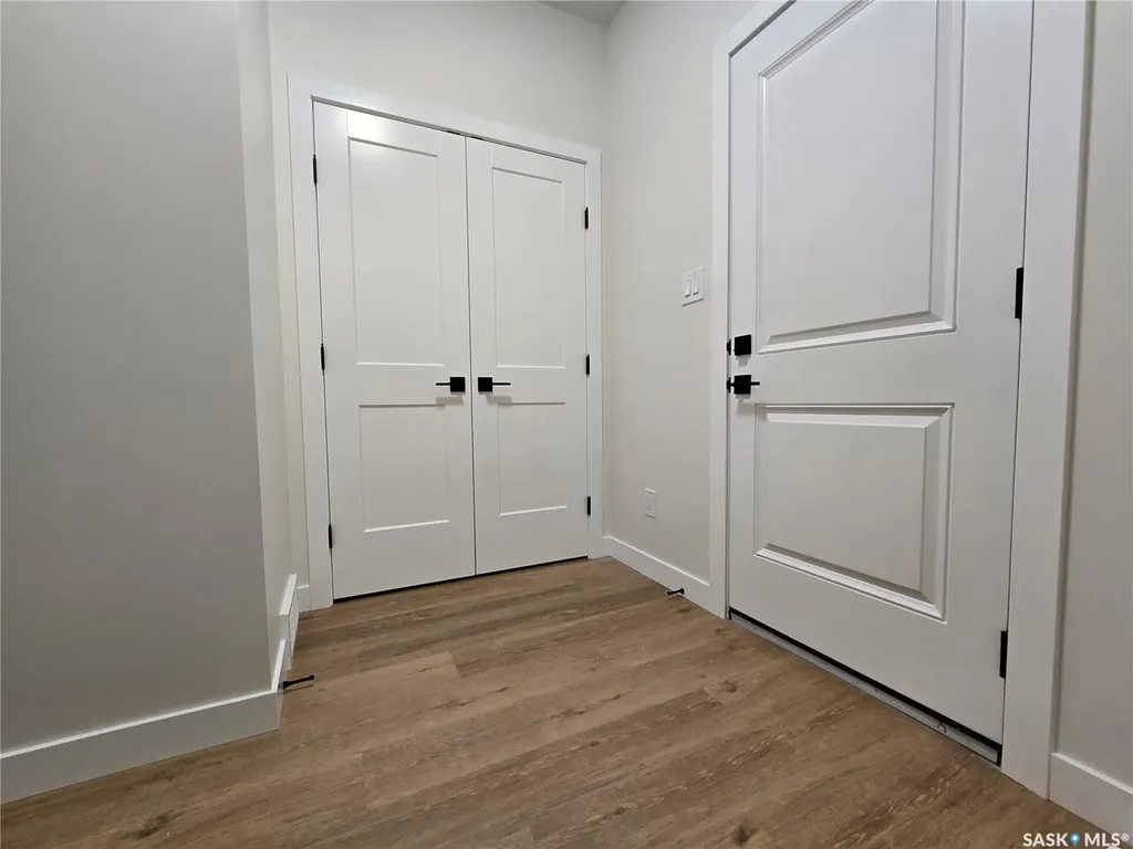 44 Kenney Crescent Weyburn SK S4H 1L3