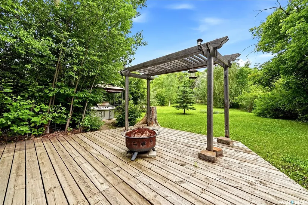 155 Qu'appelle Drive Lumsden SK S0G 3C0