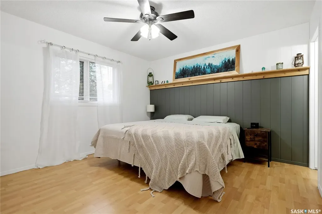 314 Howe Place Regina SK S4R 8M5