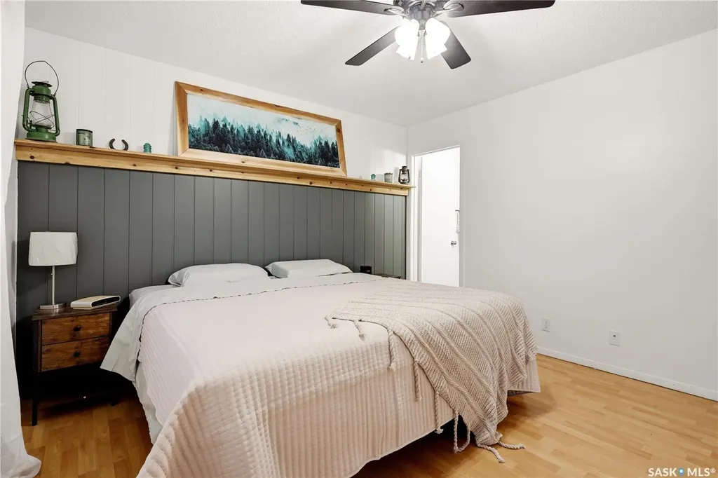 314 Howe Place Regina SK S4R 8M5