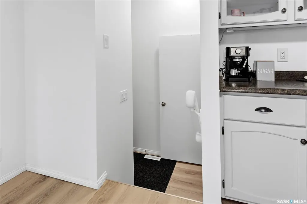 314 Howe Place Regina SK S4R 8M5