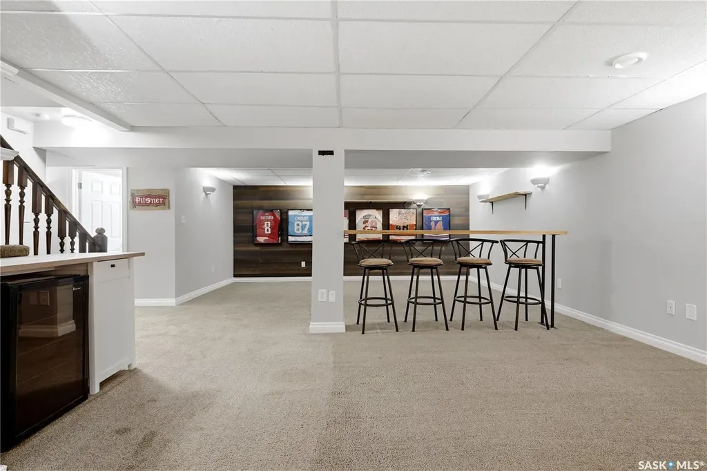 314 Howe Place Regina SK S4R 8M5