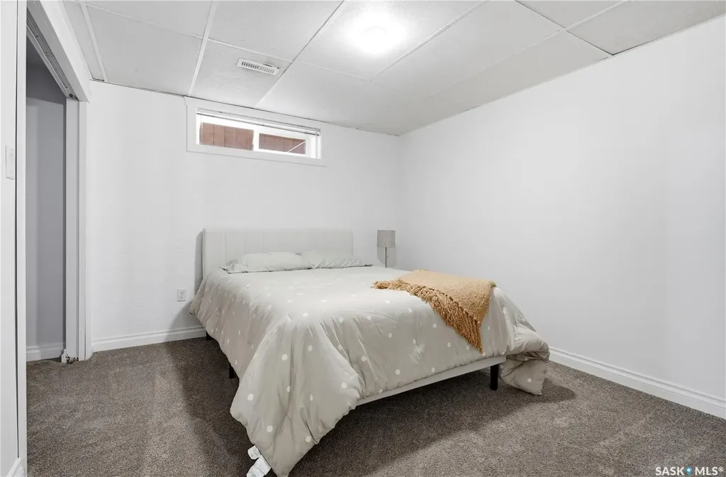 314 Howe Place Regina SK S4R 8M5