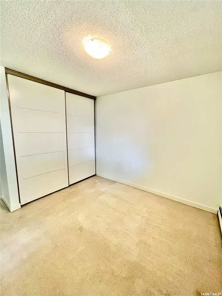 207C Tait Place Saskatoon SK S7H 5L8