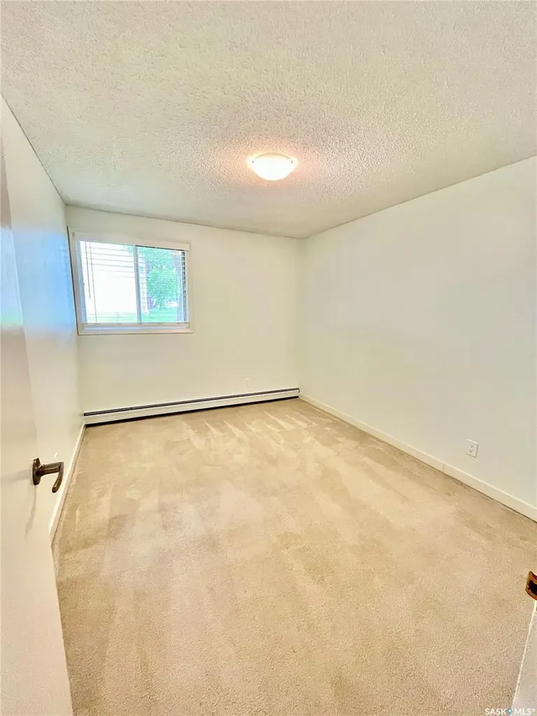 207C Tait Place Saskatoon SK S7H 5L8